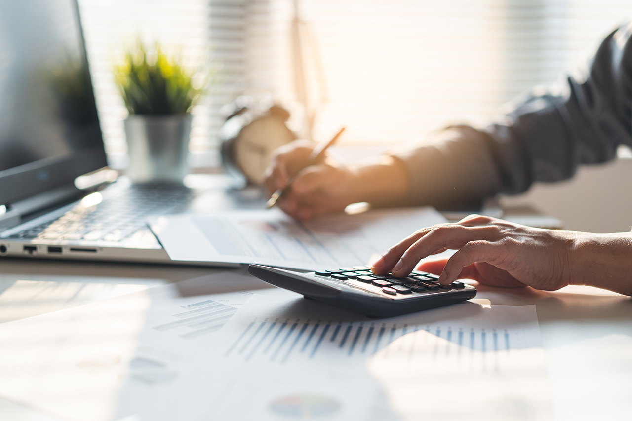 economic-damages - Owens & Mulherin economic-damages